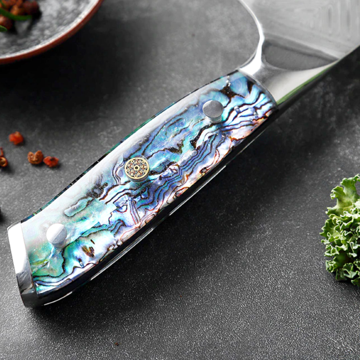 Kameko (かめこう) Damascus Steel Chef Knife with Abalone Handle